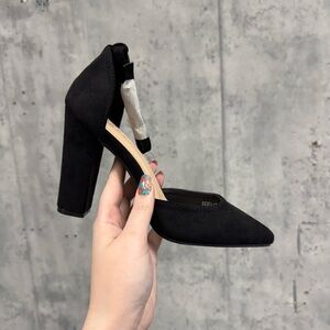 ShuShop Black Pointed Toe Block Heels Ankle Strap Closed Toe